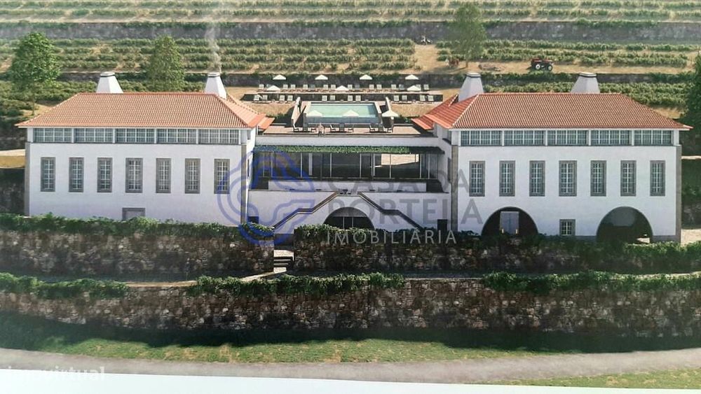 Quinta com 1413 m2 e Projecto de um Boutique Hotel, em Oliveira, Mesão