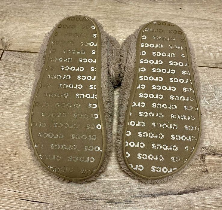 Пушистые тапочки crocs classic cozzzy slipper (оригинал, р. 36-37)
