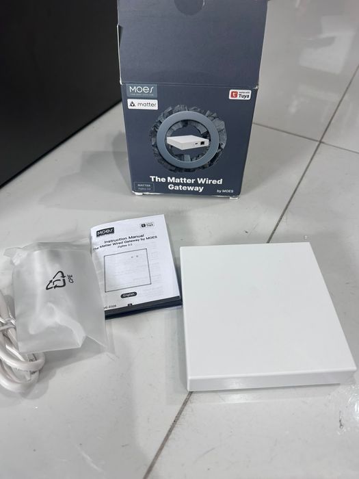 MOES Brama Tuya Zigbee Matter Smart Home Hub Matter