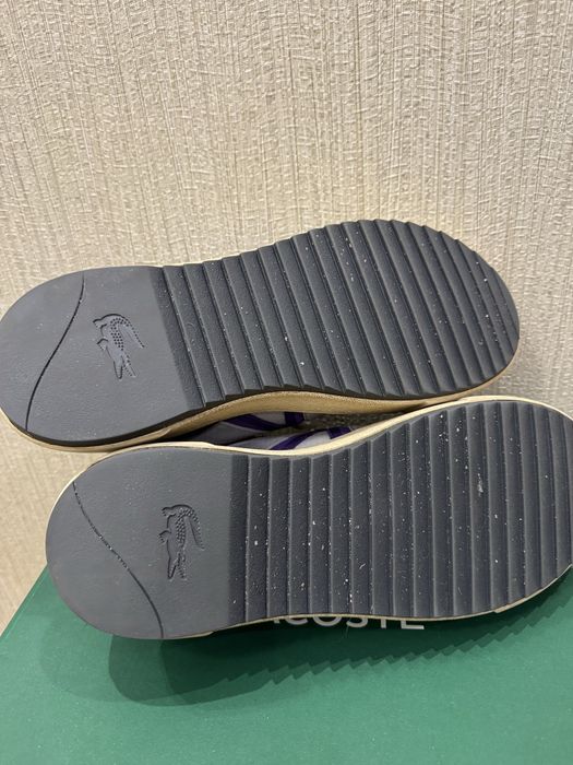 Продам кеди Lacoste