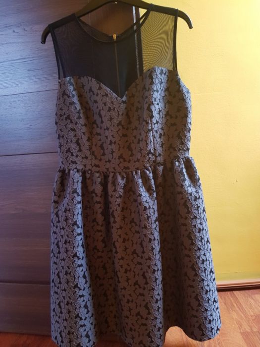 Sukienka L 40/42 pretty girl