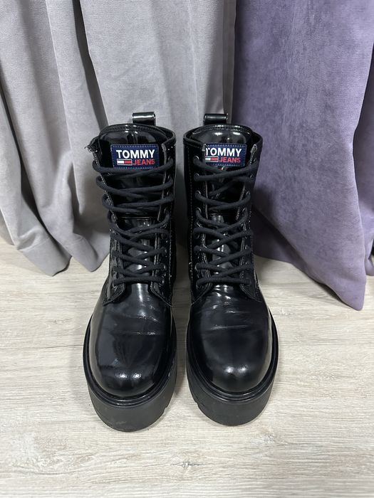 Ботинки чоботи tommy jeans 39