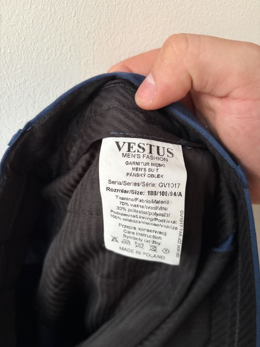 Garnitur marki Vestus