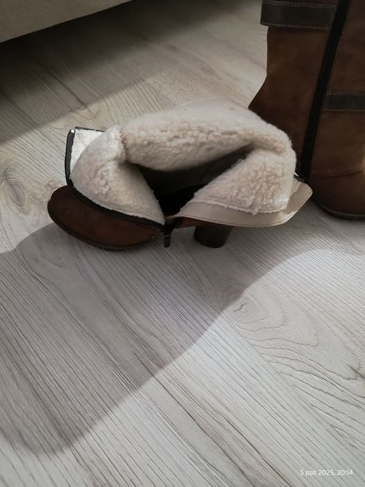 Buty Mustang zamsz -skora