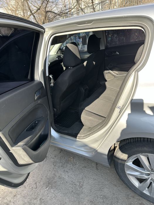 Peugeot 308   2016  1.6 дизель