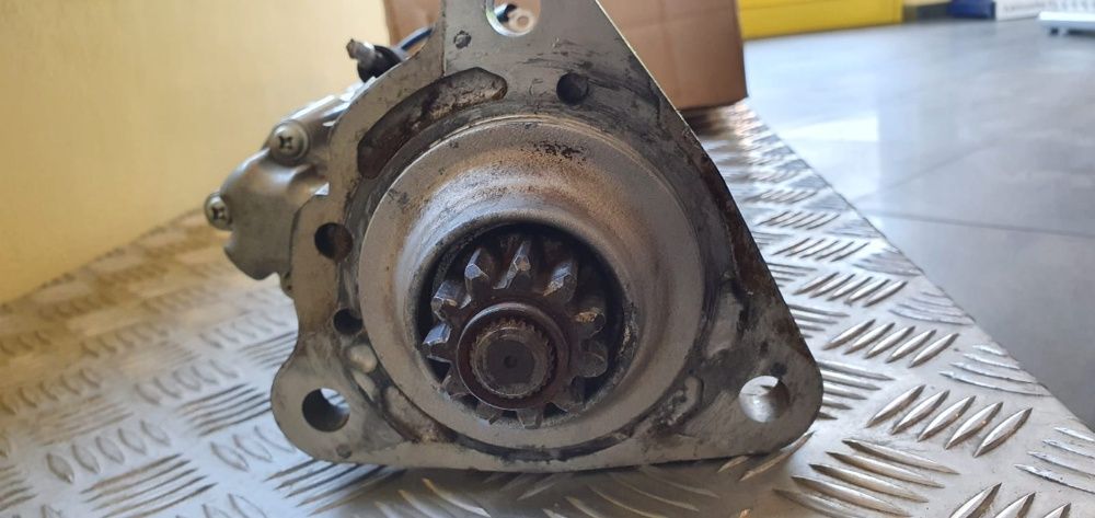 Rozrusznik Mercedes 24v