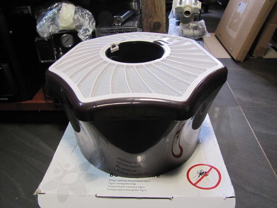 Zewnętrzna pułapka przeciw komarom i tygrysim BG-MOSQUITAIRE