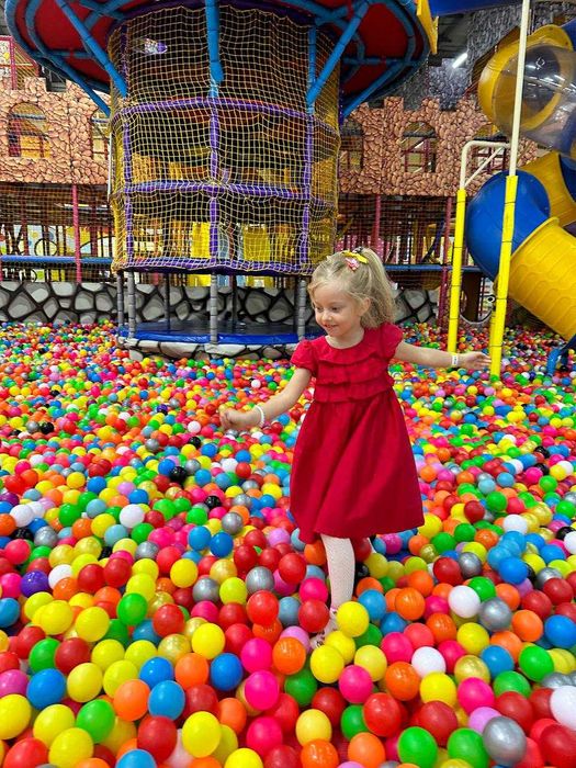 Сукня нарядна червона 104