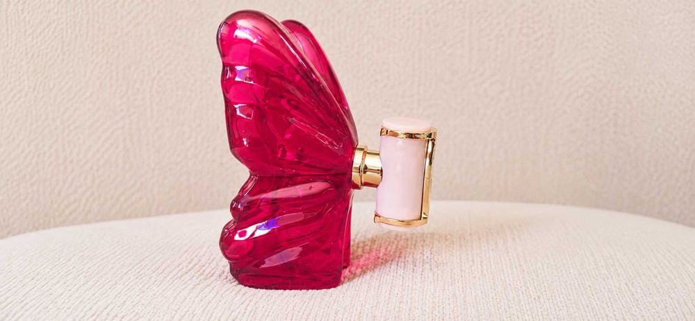 Carolina Herrera La Bomba