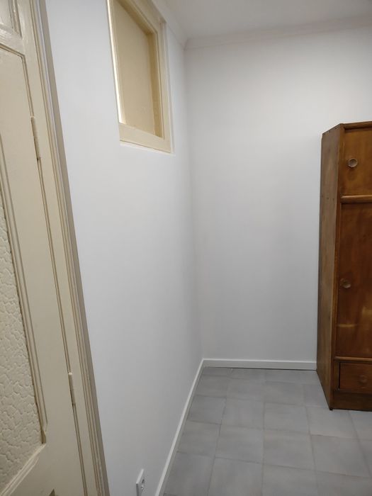 Faço todo o tipo de pequenas obras , pladur etc