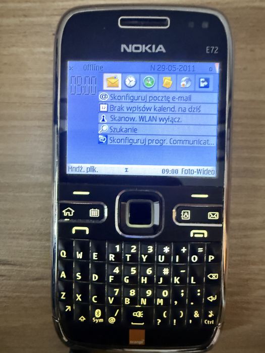 Nokia E72 sprawna  z pudelkiem