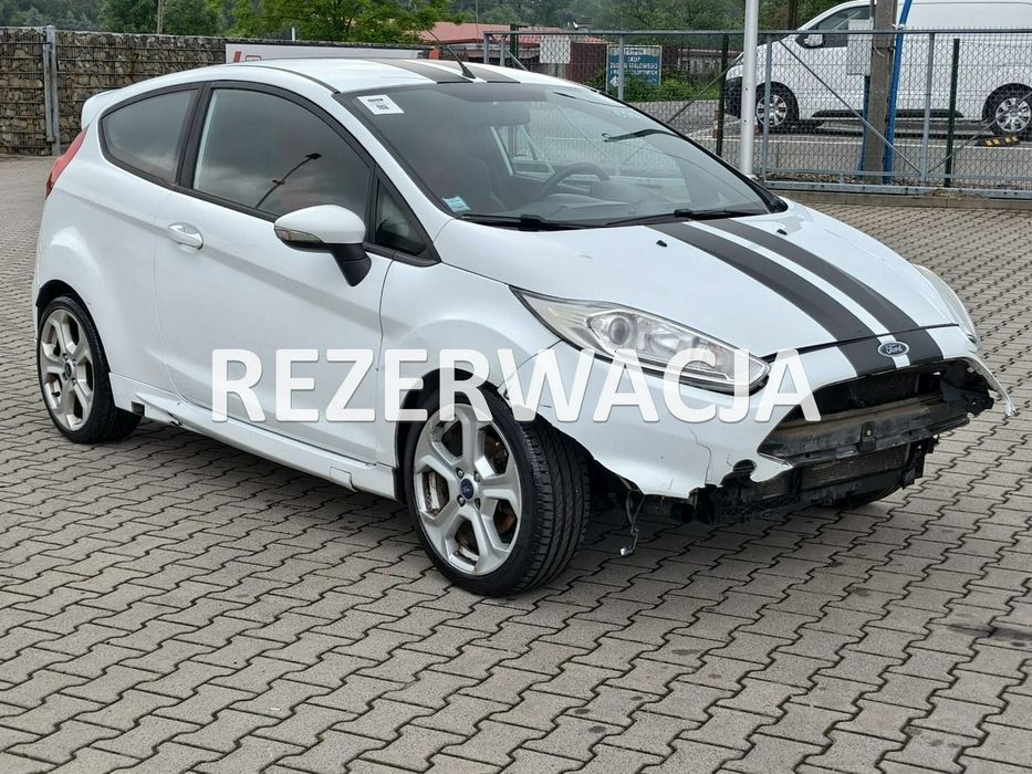 Ford Fiesta ST* 1,6 turbo 182ps* recaro* sony* ledy* grzane stołki* ICDauto.com