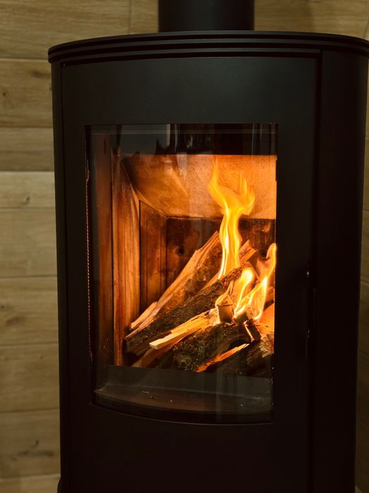 A-frame з чаном джакузі, Тустань