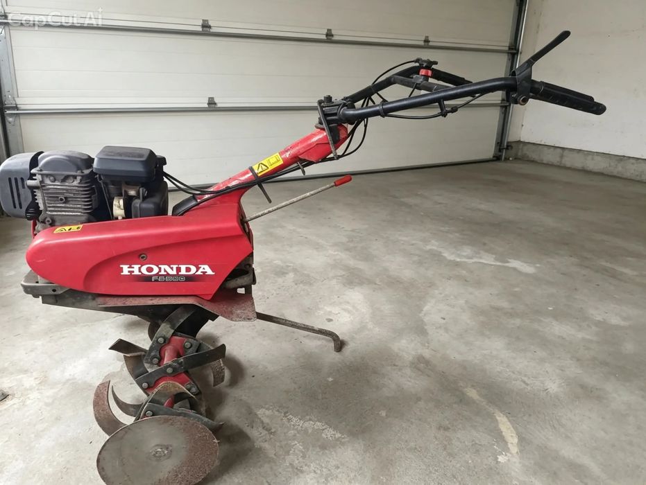 Motoenxada compacta Honda