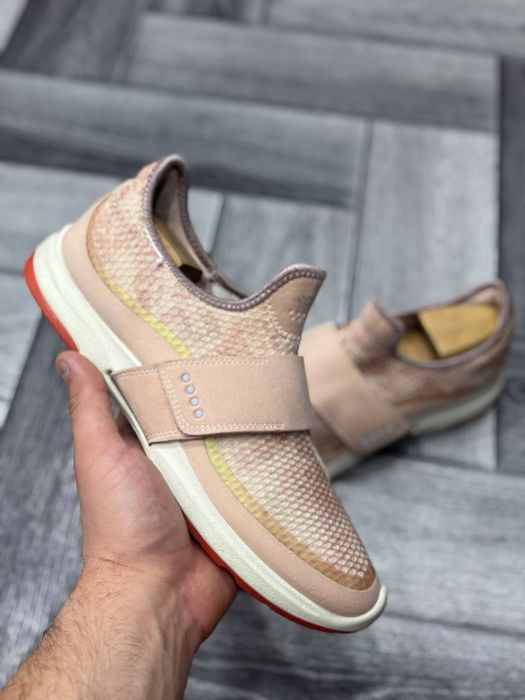 ECCO Biom Amrap Strap