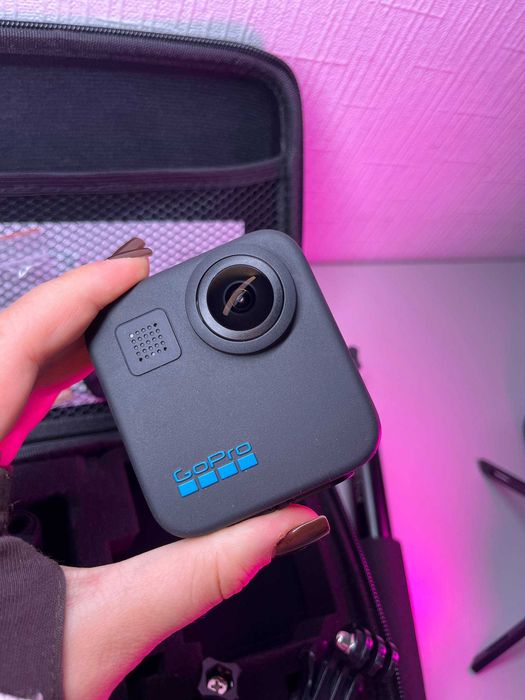 Екшн-камера GoPro MAX 360 з кріпленням на голову