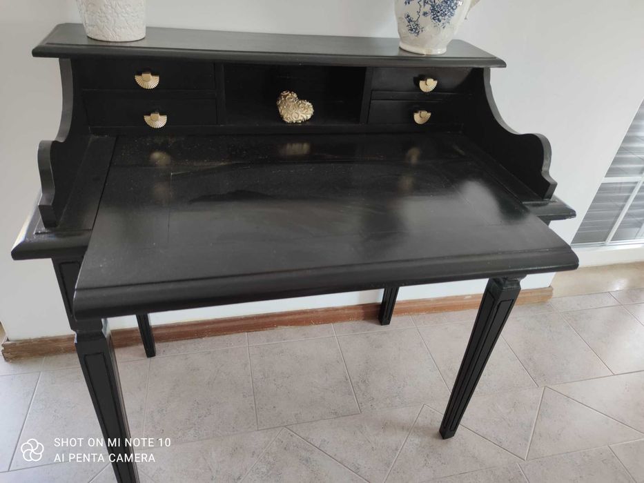 Aparador antigo renovado