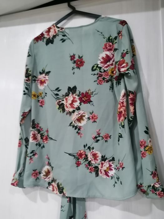 Blusa de Senhora Florida