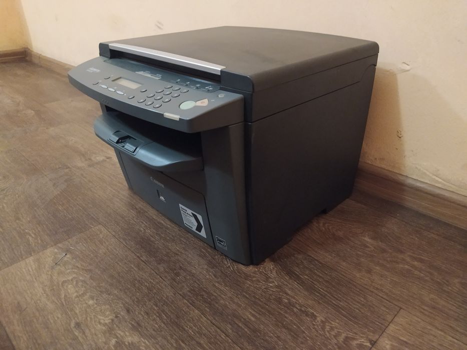 Canon MF4018 Класний стан