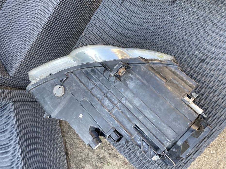 Lampy bi xenon skrętne