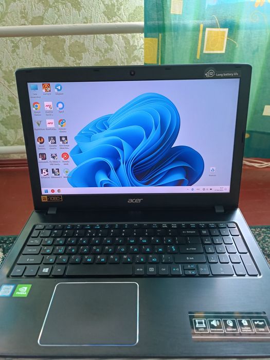 Отличный ноутбук Acer Aspire E5 576g