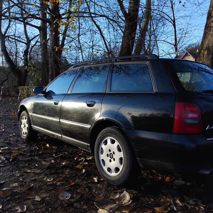 Audi A4 B5 1.6 101KM