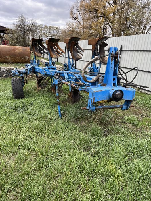 Продам плуг Лемкен 4-х корпусний