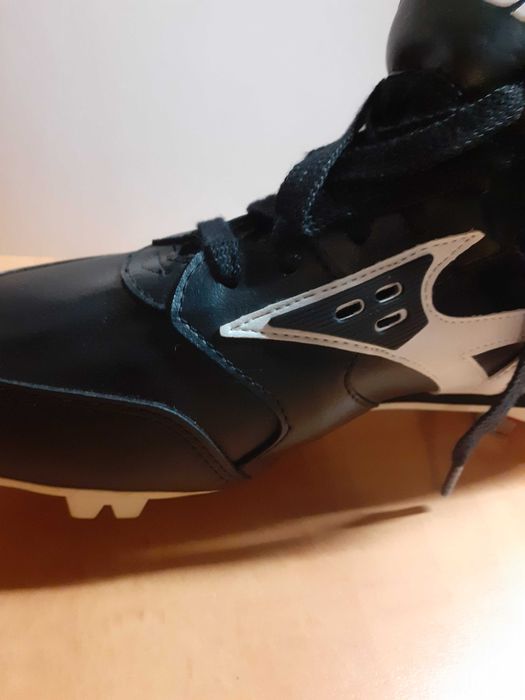 Buty piłkarskie  korki męskie Mizuno