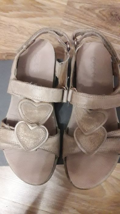 Сандалі, босоніжки для дівчинки Ecco р 32.