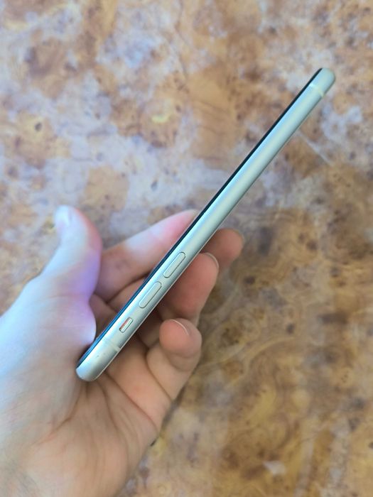 Apple iPhone 11 64 ГБ neverlock