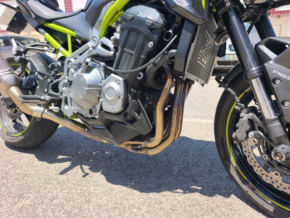 Kawasaki Z900 2018 de Garagem | 13.000 km | Estado Irrepreensível