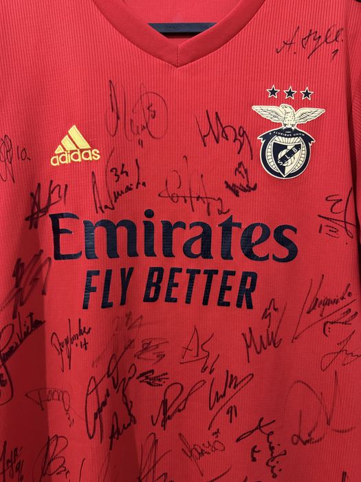 Camisola SLBenfica autografada