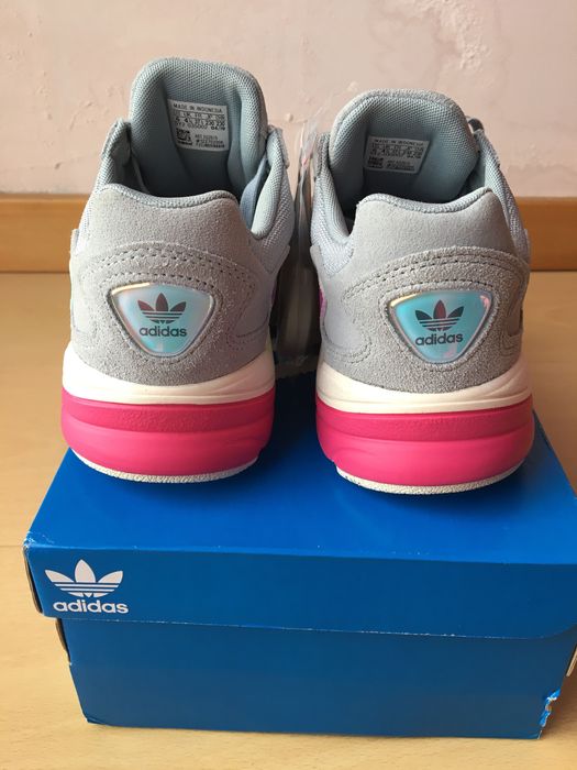 Adidas Falcon W em pele NOVAS