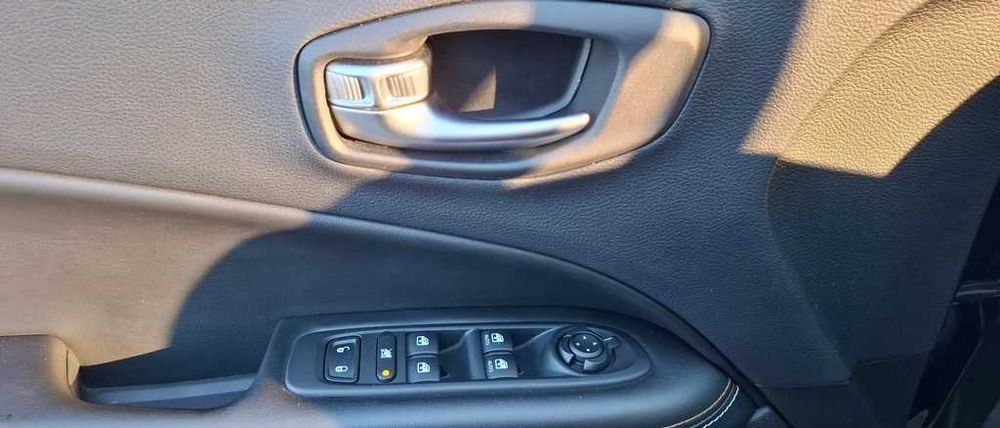 Продам автомобіль Jeep Compass 2018 року