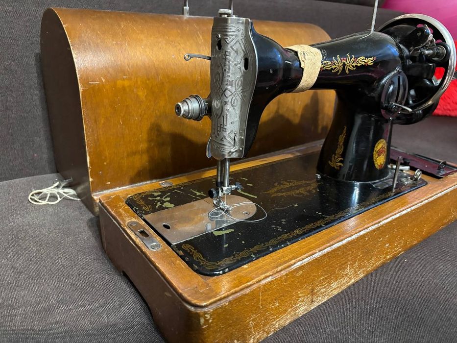 Швейна машинка робоча