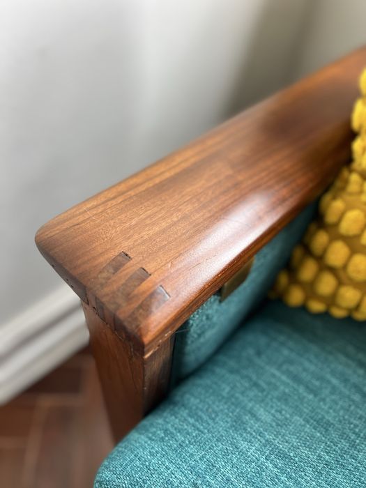 Sofá-Cama OLAIO Mid-Century – Totalmente Restaurado (Design Anos 60)