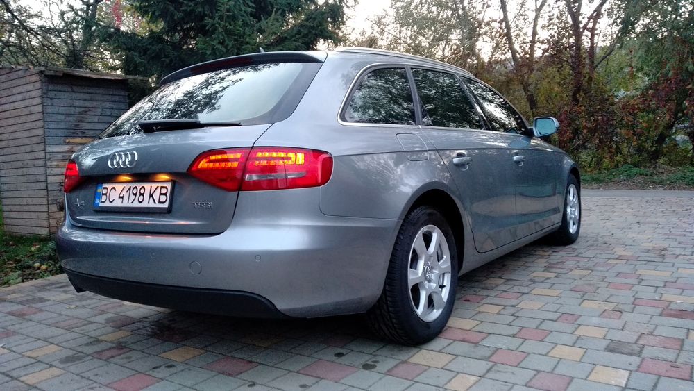 Audi a4 b8 2010.
