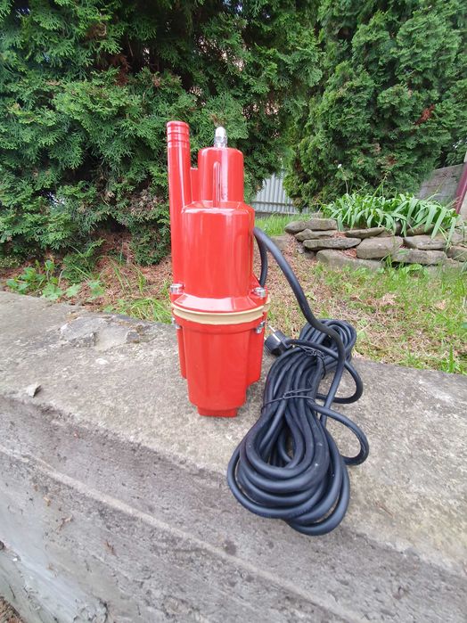 Насос Глибинний Глубинный свердловинний  Погружний малиш    !
