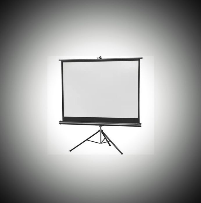 Ekran projekcyjny 133x100 na statywie