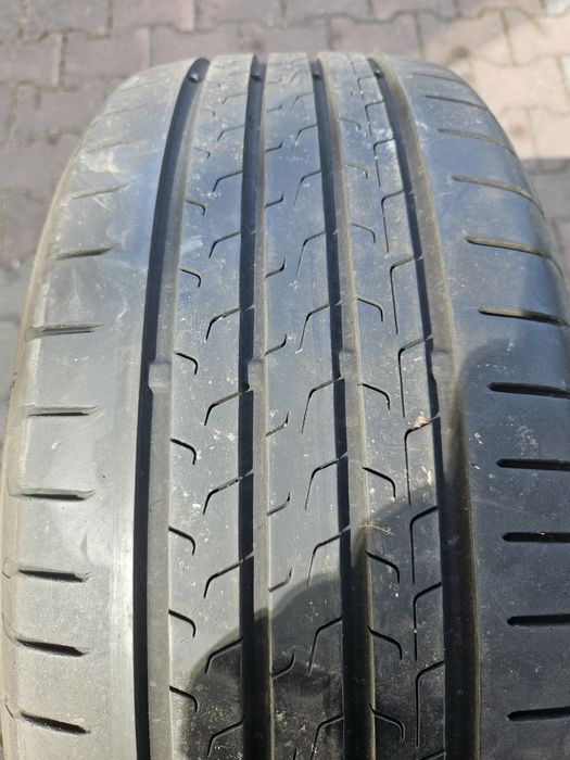 Opony Letnie Continental 215.50.18 92V