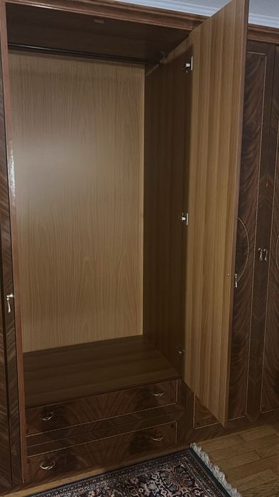 Продаю шафу, чотири секції
