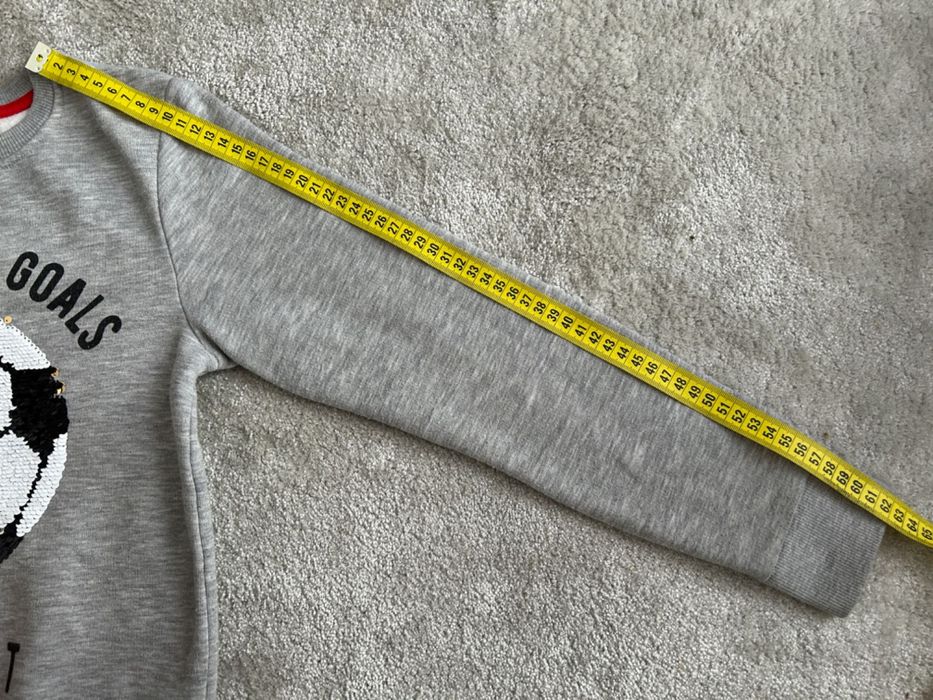 bluza piłka cekiny H&M 134/140