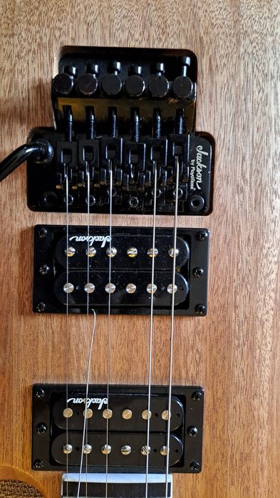 Guitarra jackson squier samick