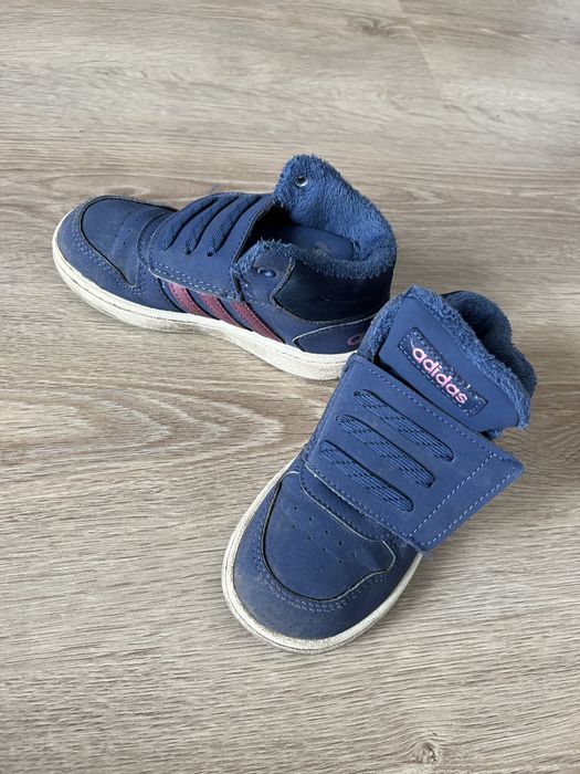 Adidasy 26 ocieplane granatowe
