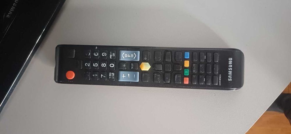 Телевізор Samsung UE32ES5507