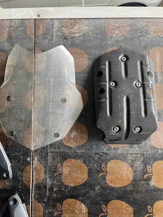 Пластик обвіс на мото BMW-R-1200GS