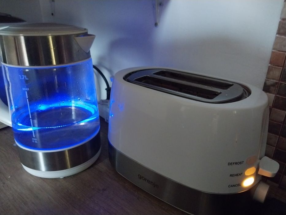 Комплект  тостер + ел. чайник Gorenje