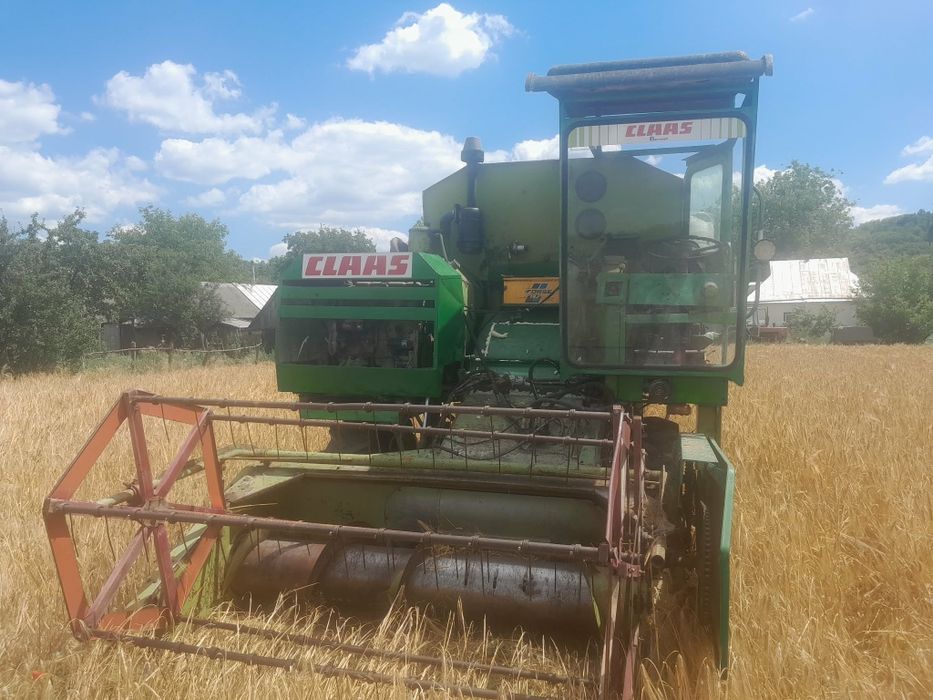 Комбайн Claas Cosmos