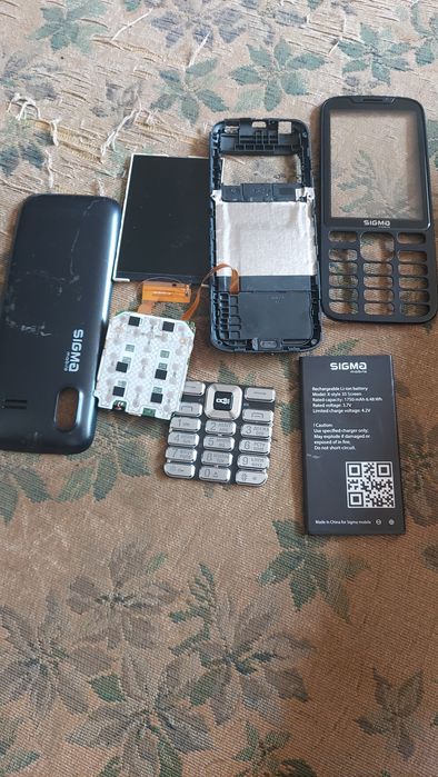 Продам на запчасти телефон