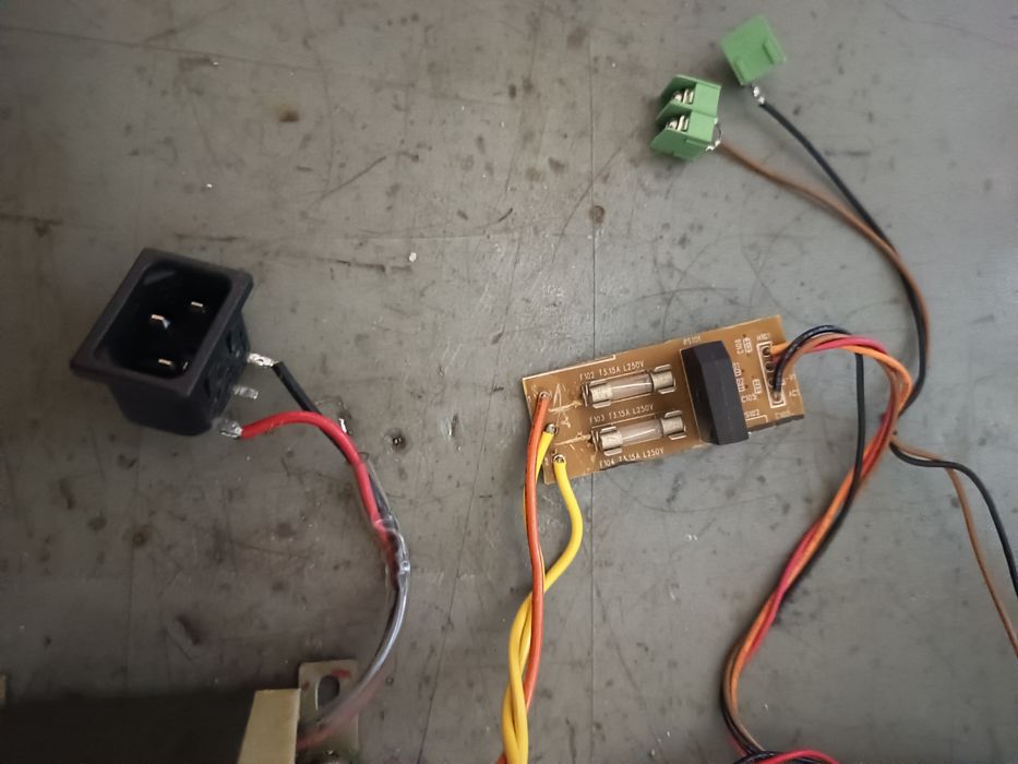 Vendo amplificador sem caixa 2x60wat Clas A